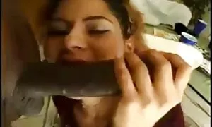 Latina MILF su na ɔm ...