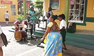 Saa bere yi nyinaa n ...